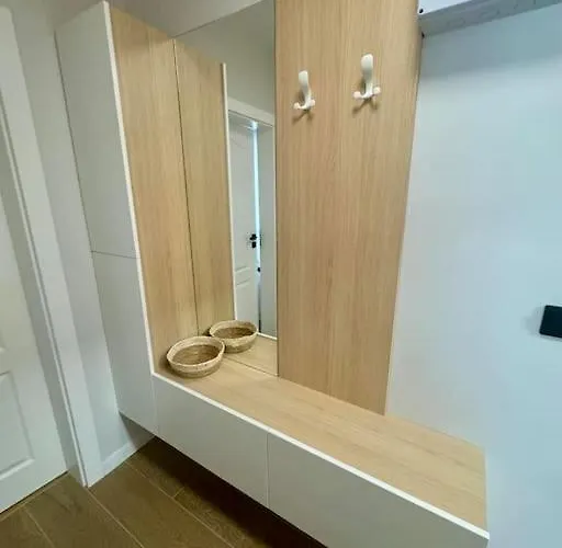 Modern Family Near The Beach, Free Parking Апартаменты *